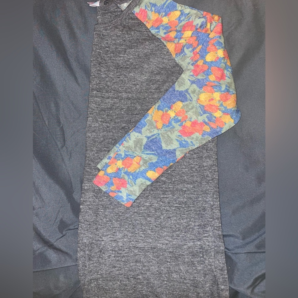 Lularoe Randy Shirt - Picture 2 of 3